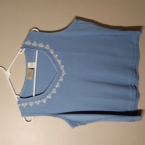 Baxter and Wells sleeveless Floral design Embroidered top